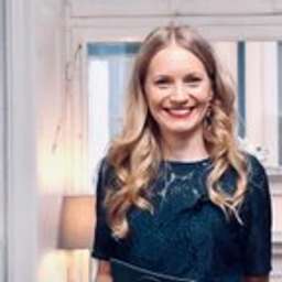 Sara Gustafsson - Co-founder & Women's Health Specialist @ Vital Woman