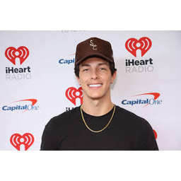 Tayler Holder - Crunchbase Person Profile