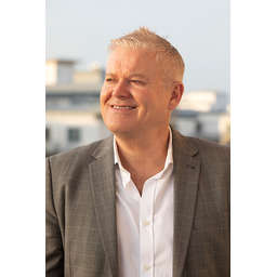 Lars Jonsson Founder, CEO & Managing Director Tour Pacific