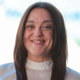 Sarah Henderson - Crunchbase Person Profile