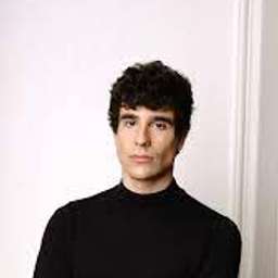 Javier Calvo - Founder and Creative Director @ Suma Content