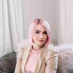 Lisa Stelly - Founder & Chief Creative Officer @ Fancy Sprinkles