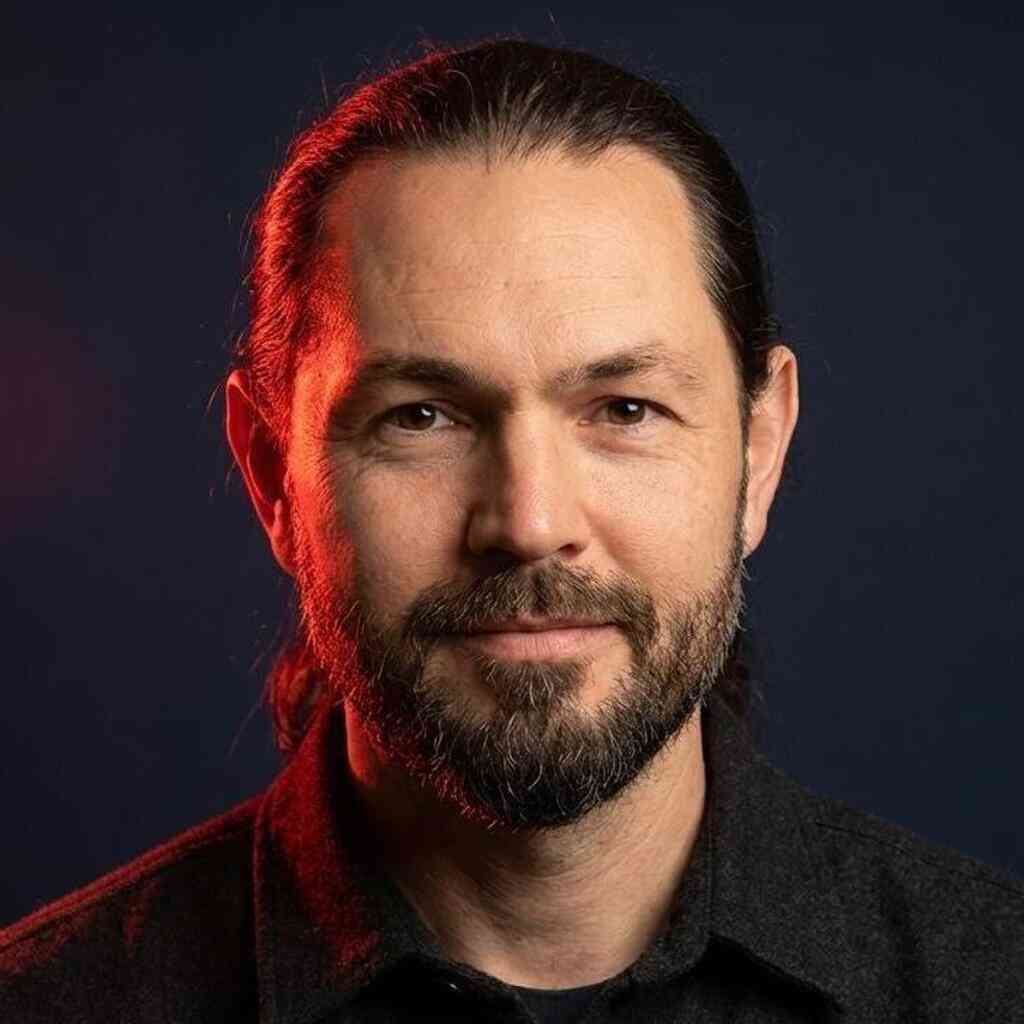 TomJ